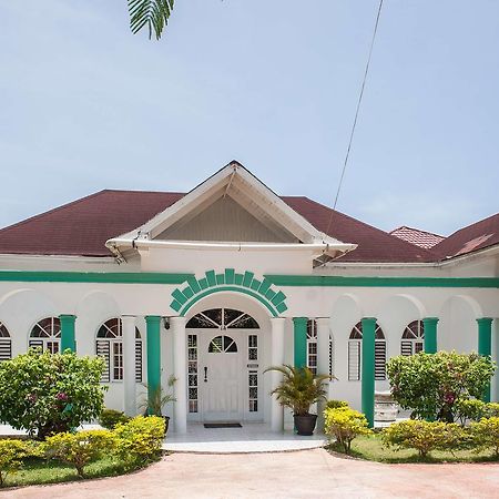 Diamond Villa Guest House Montego Bay Esterno foto
